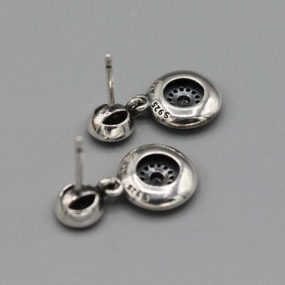 Pandora Radiant Elegance 290688CZ earrings - Picture 8 of 8